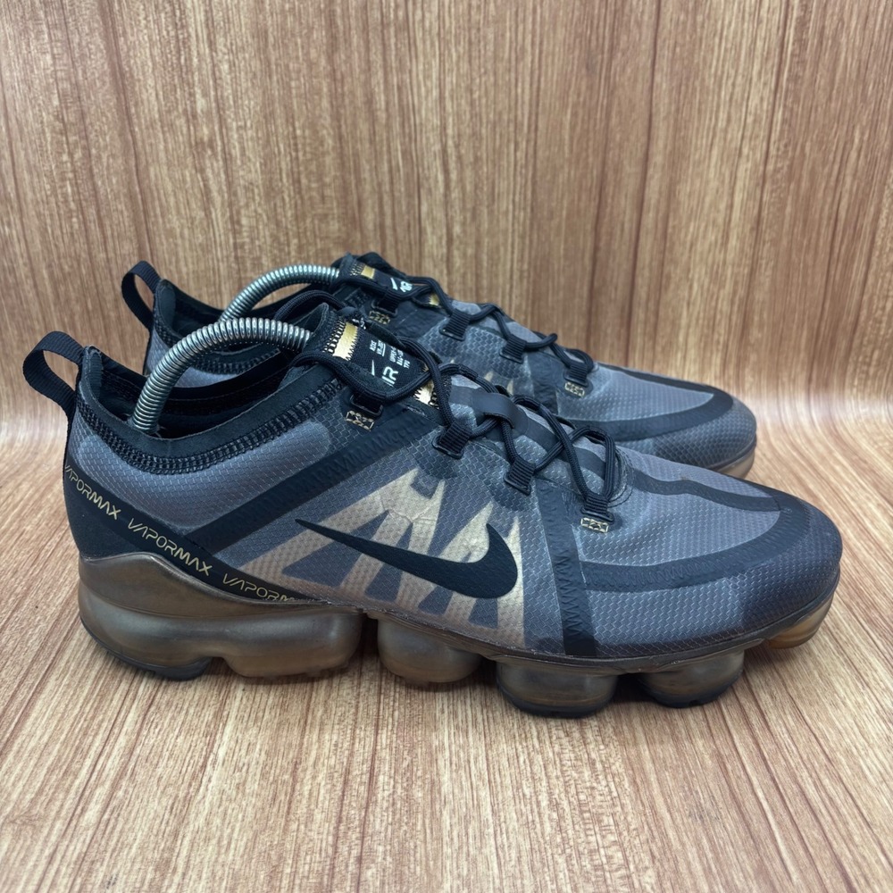 Nike Air VaporMax 2019 Mens 11 Black Gold AR6631-002 Running Shoes Sneaker
